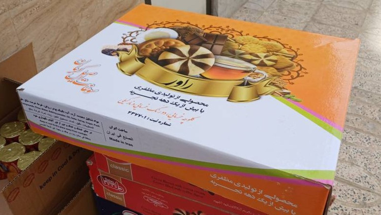 کلوچه فله دو رنگ خرما و نارگیلی کویر 5 کیلویی